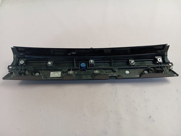 768010D760 Toyota Антикрило на багажник