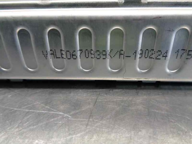 811699 VALEO Радіатор опалювача салону