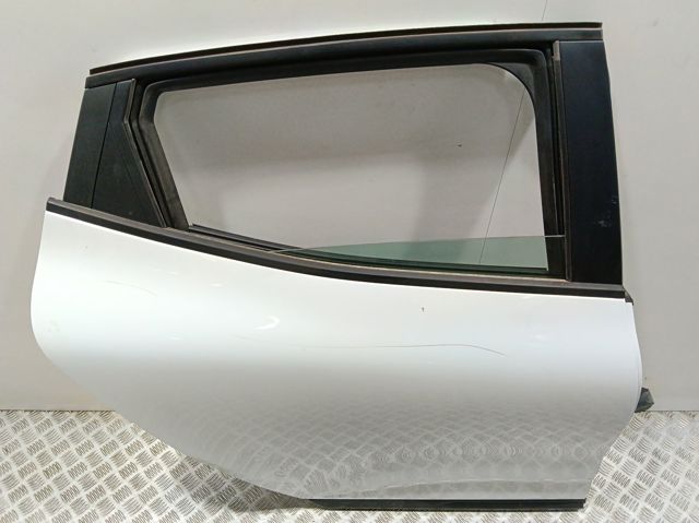 Купити 821008513R Renault (RVI) Двері задні, праві