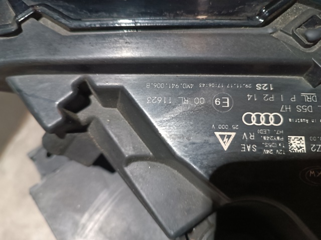 Фара права 4M0941006B VAG
