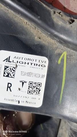 Купити 107739200F Tesla Motors Туманка права