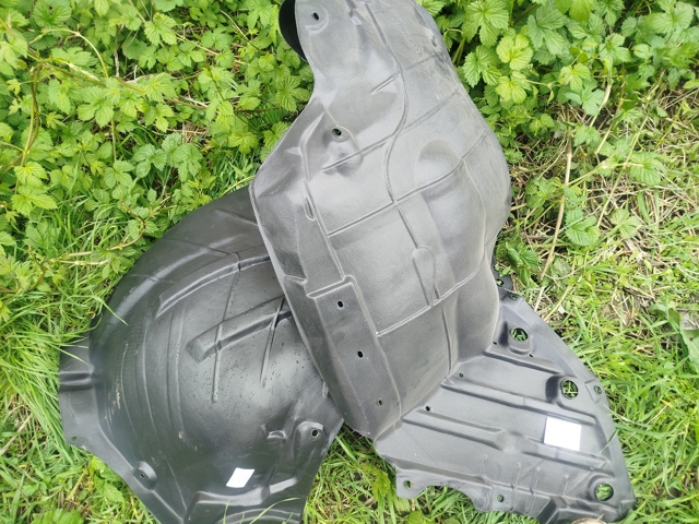 Підкрилок переднього крила, лівий FPS FP5055387 ціна, від 28.45 USD