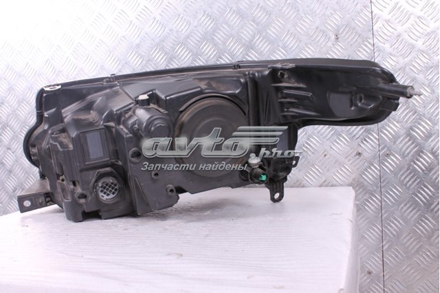 Основна фара - вставка Land Rover LR040673 ціна, від 1075.70 USD