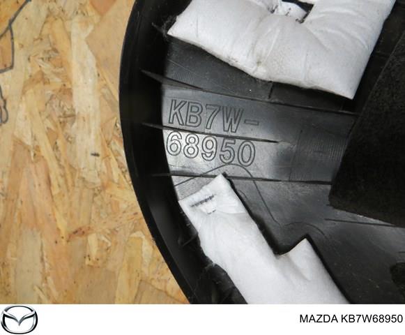 Облицювання багажника п'ятих дверей Mazda KB7W68950