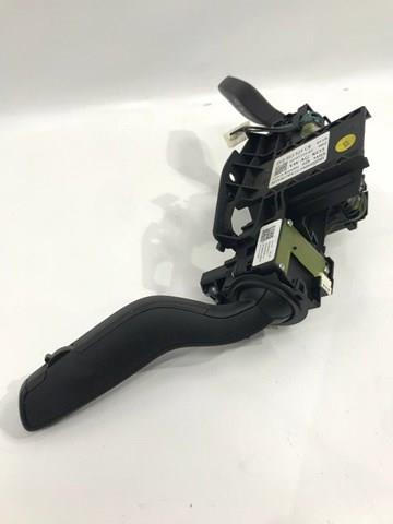 Перемикачі VAG 8V0953521CB ціна, від 30.47 USD