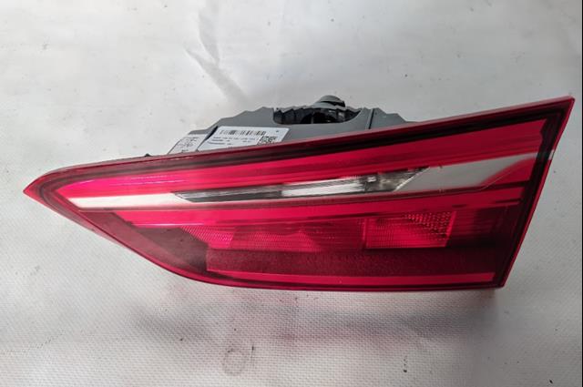 Купити 7350696 BMW Ліхтар задній внутрішній правий