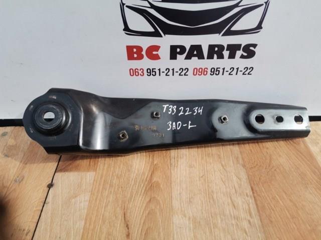 554526RR0A Nissan/Infiniti Кронштейн задньої балки