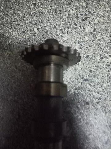 LR009445 Land Rover 