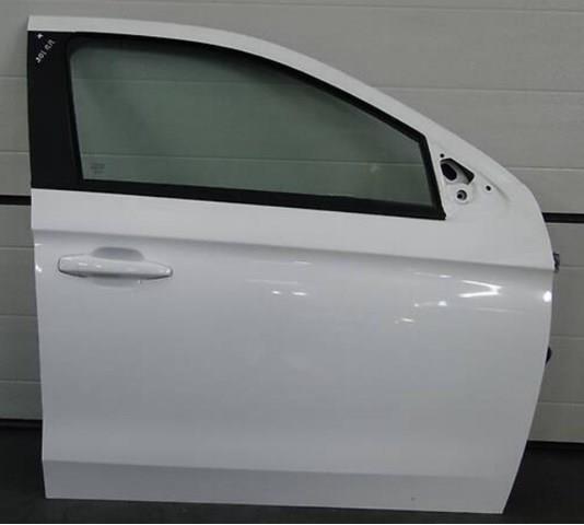 Двері праві передні 9677862680 Peugeot/Citroen