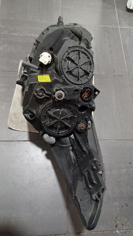 Фара правая Hyundai/Kia 921023ZXXX ціна, від 191.66 USD