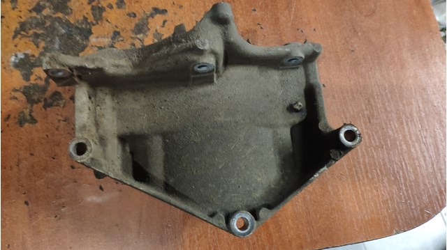 Кронштейн генератора (натяжний) Mercedes CLK купе (C208) (1997 - 2002) ціна, від 16.21 USD