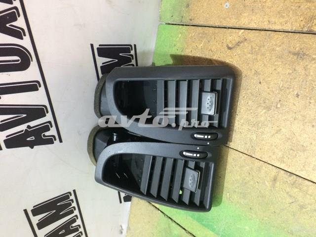 Решітка повітропровода ліва A6398300154 Mercedes