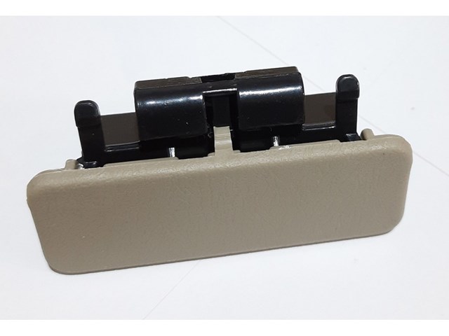 101800524300603 Geely Ручка бардачка