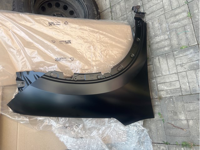 9825774080 Peugeot/Citroen Крило переднє праве