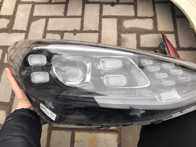 Фара права 92102F1500 Hyundai/Kia