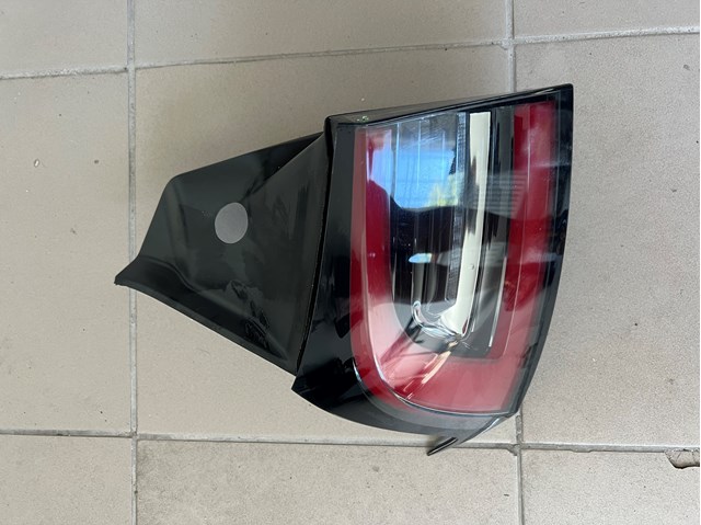 107739700H Tesla Задня ліва зовнішня фара