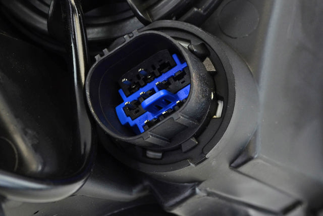 92101F2100 Hyundai/Kia Фара дальнього світла в зборі