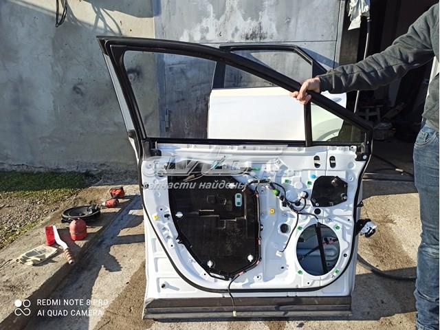  Двері передні ліві Lexus RX 