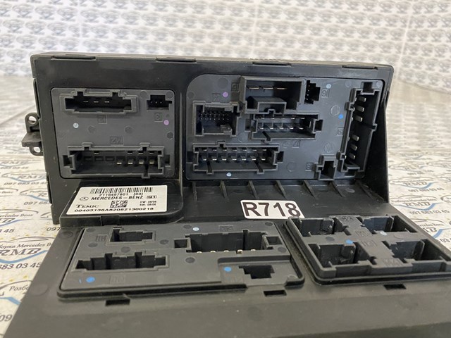 Купити A2115457601 Mercedes 