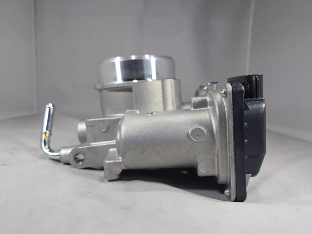 Блок дросельної заслінки Mazda SHY1136B0 ціна, від 51.33 USD