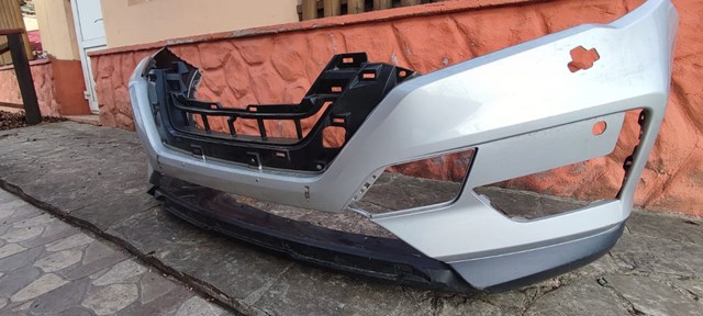 620226FR4H Nissan/Infiniti Бампер передній в зборі