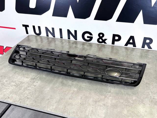 LR061221 Land Rover Решітка радіатора