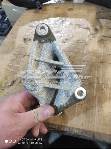 Купити CV613K305AB Ford 
