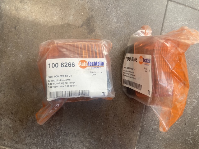 1008266 Autotechteile Показник повороту