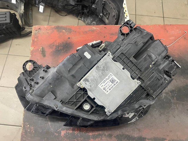  VAG 8V0941034E ціна, від 1001.11 USD