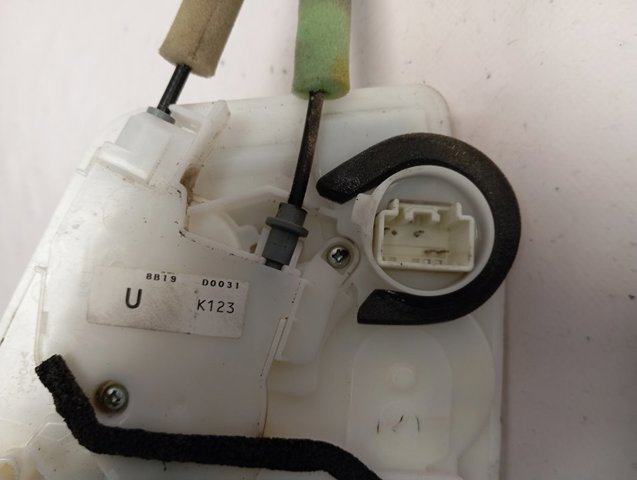 Купити KB7W72310 Mazda Замок задньої дверї, правої