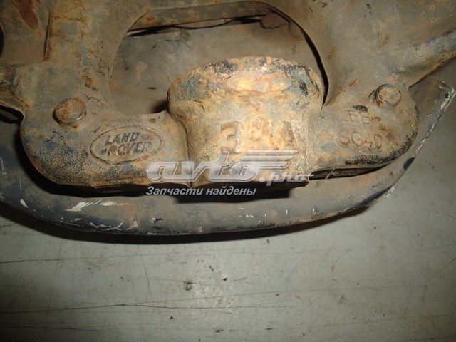 8H323K185AA Land Rover Цапфа - поворотний кулак передній, правий