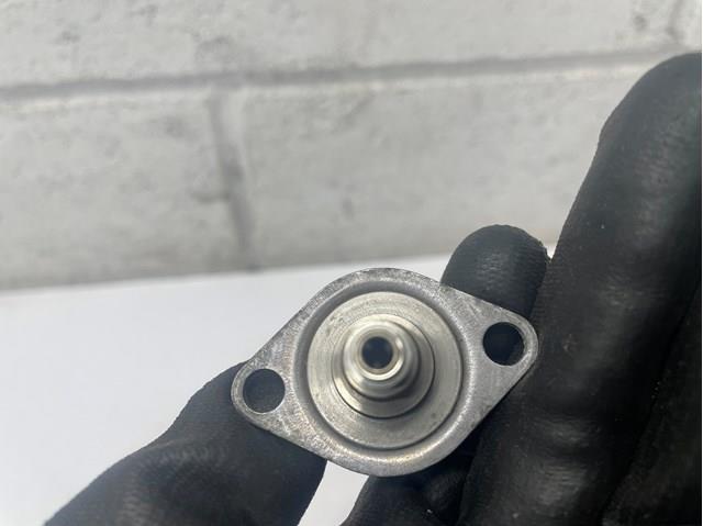 Регулятор тиску палива 24404015 General Motors