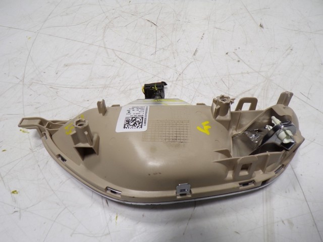 Ручка задньої двері внутрішня ліва Mercedes A2057600300 ціна, від 9.00 USD