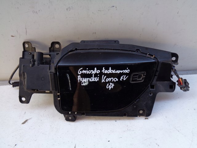 Порт зарядки Hyundai/Kia 86340K4AA0 ціна, від 207.22 USD