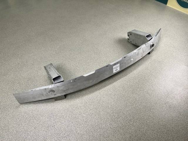 Підсилювач бампера переднього BMW 51119464432