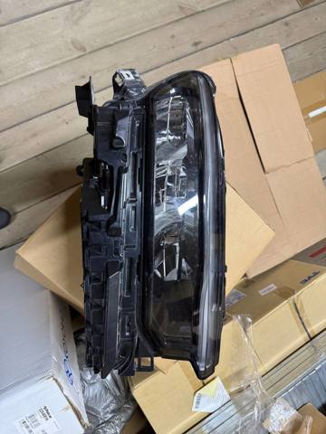 Основна фара - вставка Signeda ZCR111385R ціна, від 177.37 USD