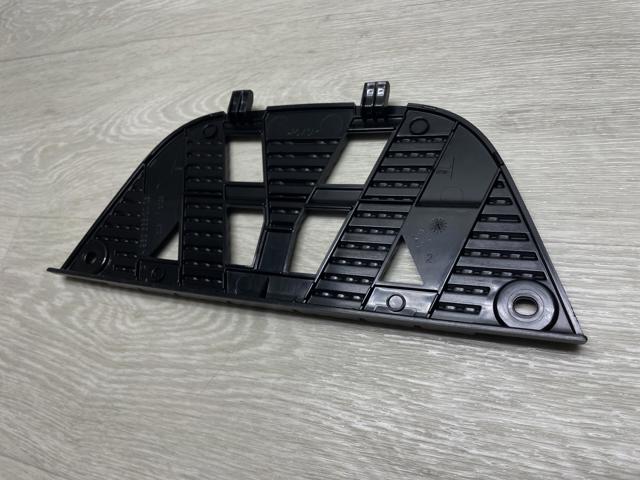 Підніжка ліва Mercedes A9606662228 ціна, від 7.83 USD
