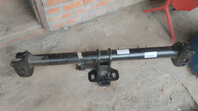 Купити A1673102500 Mercedes Траверс фаркопа