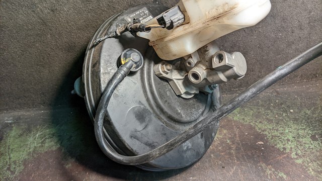 Купити 472104797R Renault (RVI) 