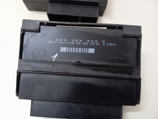  VAG 6Q0959433C ціна, від 15.20 USD