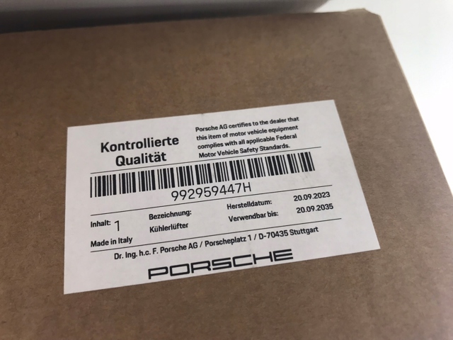 992959447H Porsche 