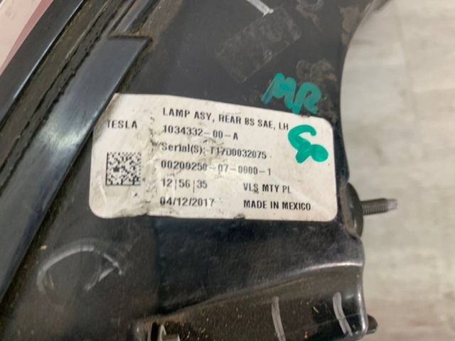 Ліхтар задній лівий, зовнішній 103433200A Tesla