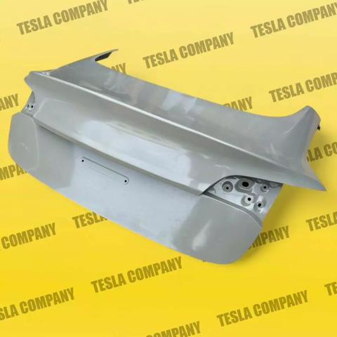 Двері багажника Tesla 1081460E0D