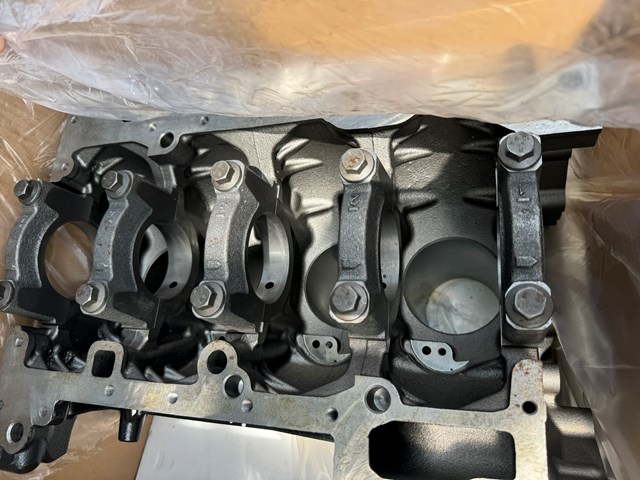Купити BK3Q6006DB Ford Двигун