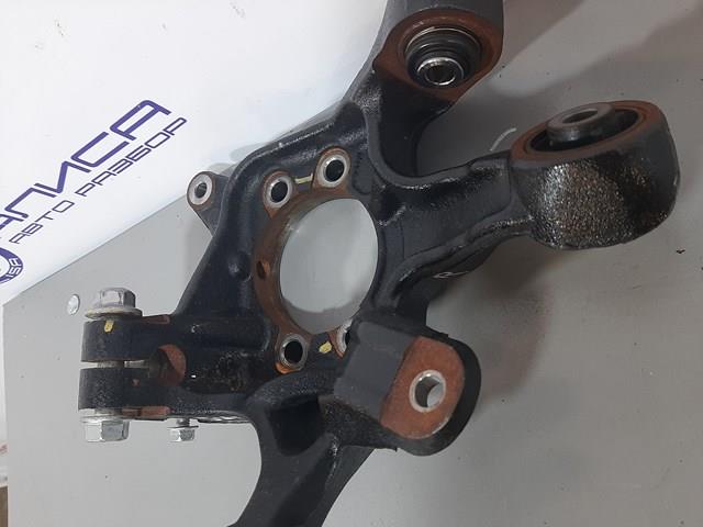 28411FL020 Subaru Кулак поворотний правий