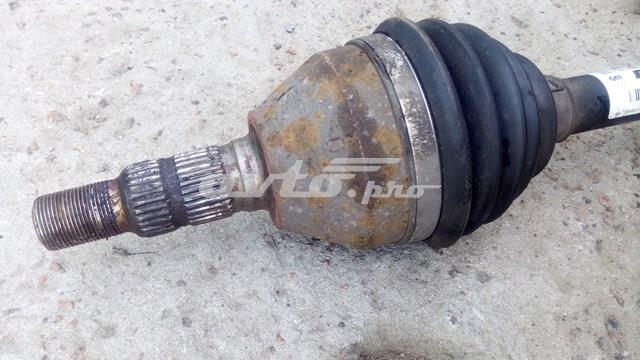 Купити 13228199 General Motors Піввісь права