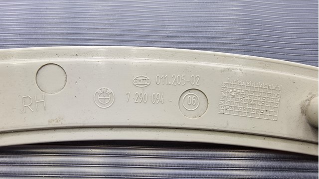 Катафот (відбивач) переднього бампера, правий BMW 7290094 ціна, від 31.03 USD