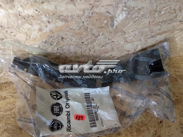 52061721 Fiat/Alfa/Lancia Кронштейн бампера заднього, лівий