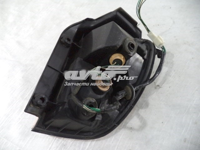 8156048010 Toyota Задній лівий зовнішній ліхтар