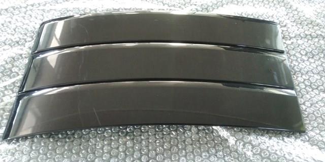 Накладка передньої правої двері Land Rover CK5220938 ціна, від 24.92 USD